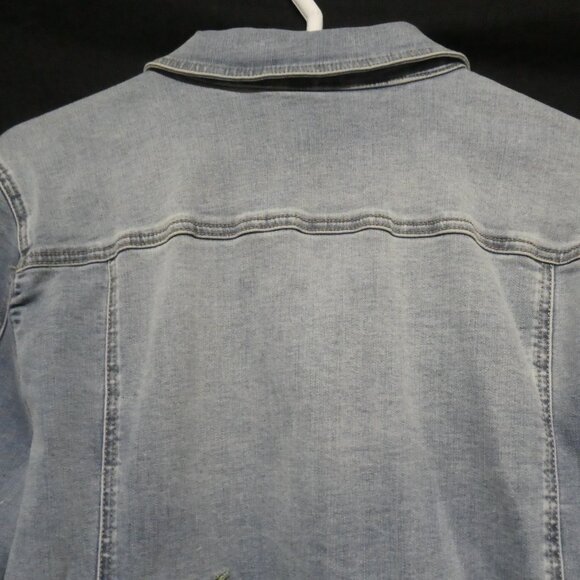 CHICO'S | size 3 | Button-Up Front Blue Denim Jacket | Flamingo Front and Back - Picture 12 of 16